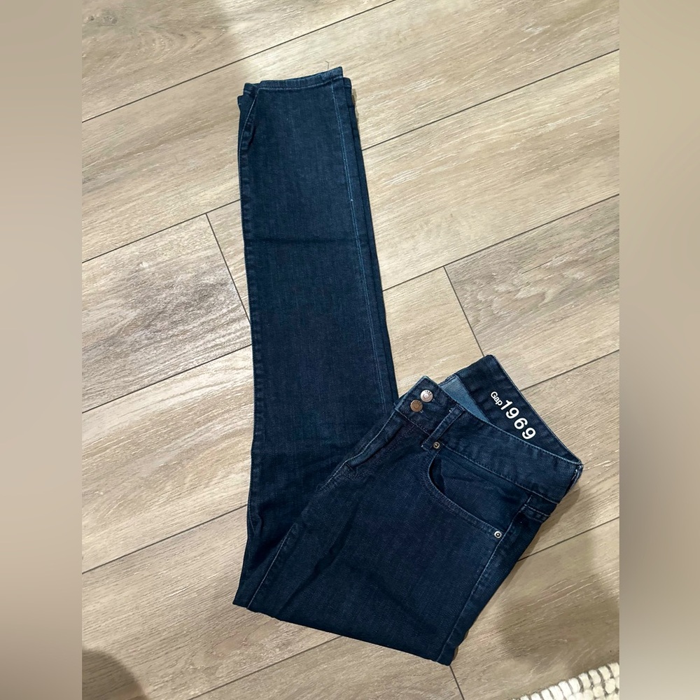 Gap Skinny Jeans / Gap Denim - Size 4 / 27 - Curvy Skinny